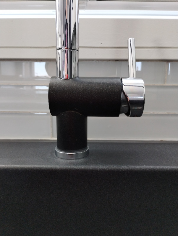 Blanco Chrome Kitchen Faucet in Plumbing, Sinks, Toilets & Showers in Winnipeg - Image 2