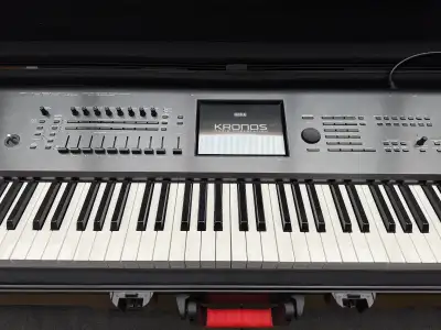 88 KEY KORG KRONOS X WITH GATOR CASE AND ACCESSORIES, View more
