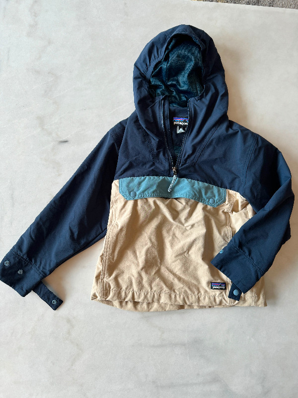 Patagonia Isthmus Kids' Anorak in Size Small (7/8) in Kids & Youth in Edmonton