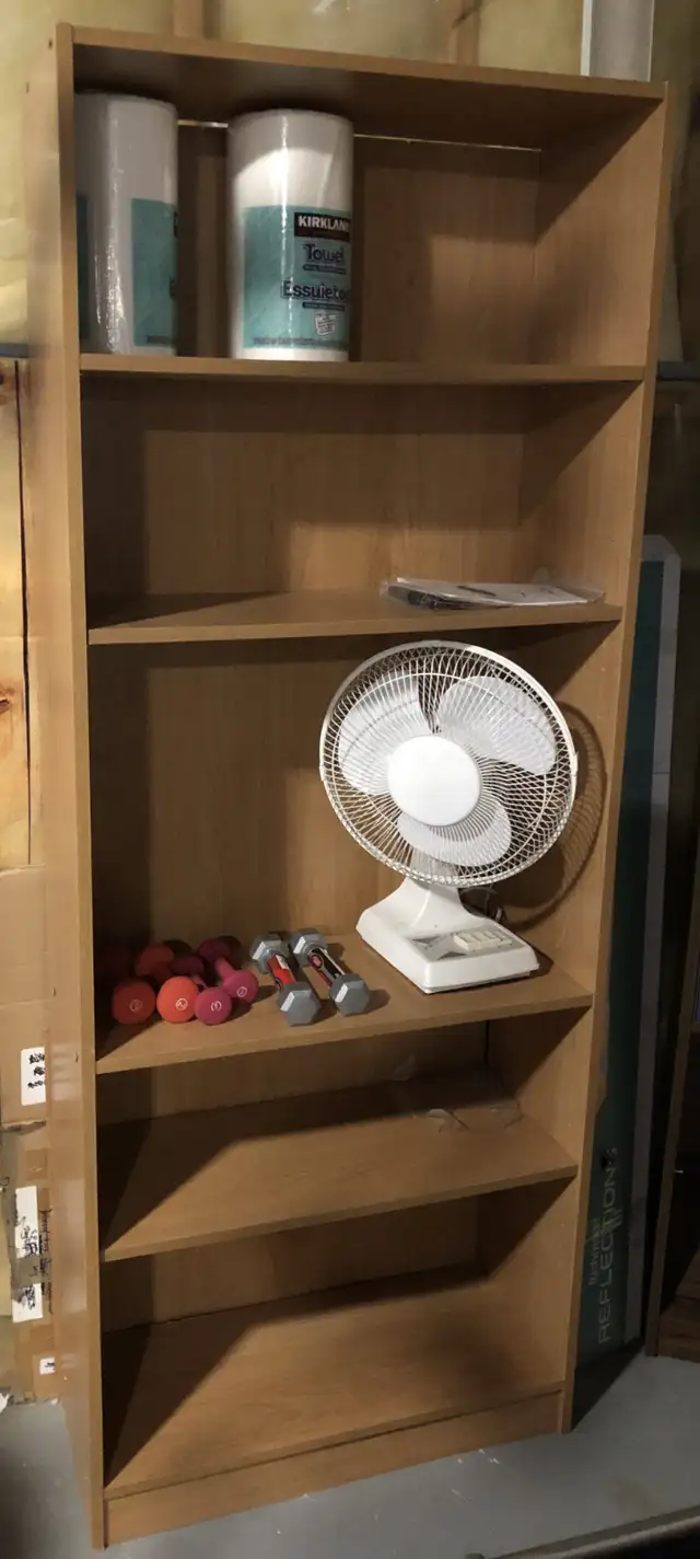 Faux Oak bookcase/shelf unit in Bookcases & Shelving Units in Calgary - Image 3