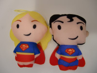 Jouets McDonald Super Héros toutou Super Man et Super Woman
