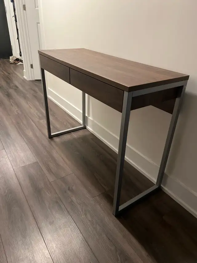 Writing Desk in Desks in City of Toronto - Image 3