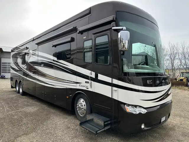 2007 Newmar Essex low miles!!!! in RVs & Motorhomes in Fort St. John - Image 4