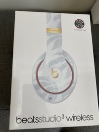 Beats Wireless Headphones - NBA -  Raptors White