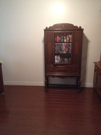ANTIQUE SOLID OAK HUTCH..Solid wood...see 8 photos