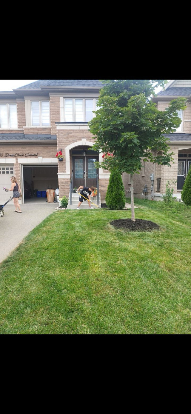 Landscaping  in Cleaning & Housekeeping in Oshawa / Durham Region