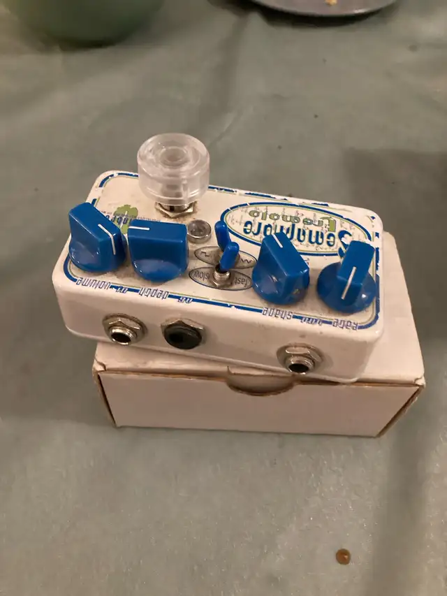 Catlainbread Semaphore Tremolo in Amps & Pedals in City of Toronto - Image 3