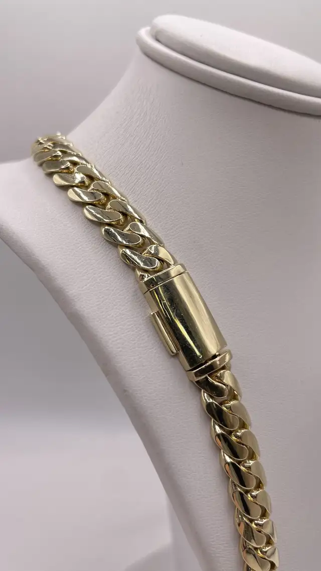 9.0mm Solid Miami Cuban Link Chain/Bracelet In 10 KT Yellow Gold in Jewellery & Watches in City of Toronto - Image 5