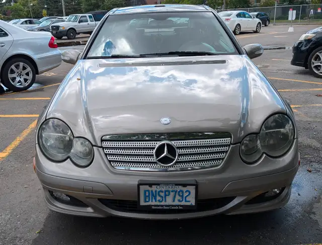 Mercedes Benz C 230 Kompressor with only 155000 in Cars & Trucks in Markham / York Region - Image 4