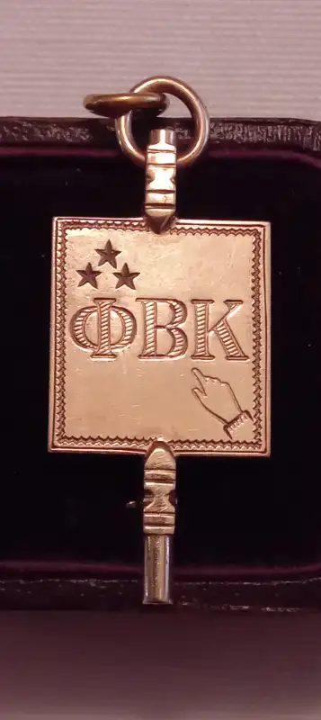 A VINTAGE HUNTER COLLEGE PHIL BETA KAPPA 14K DECEMBER 5TH 1776 "MARY E. ROGERS SO. CAROLINA 1954" TH...