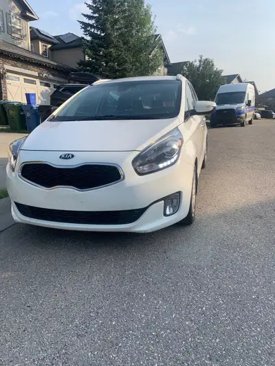 Selling my 2014 Kia Rondo EX with only 131,369 km. Clean title, reliable, fuel-efficient, and packed...