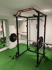 BRAND NEW POWER RACK WITH LAT ATTACHMENT FOR SALE!