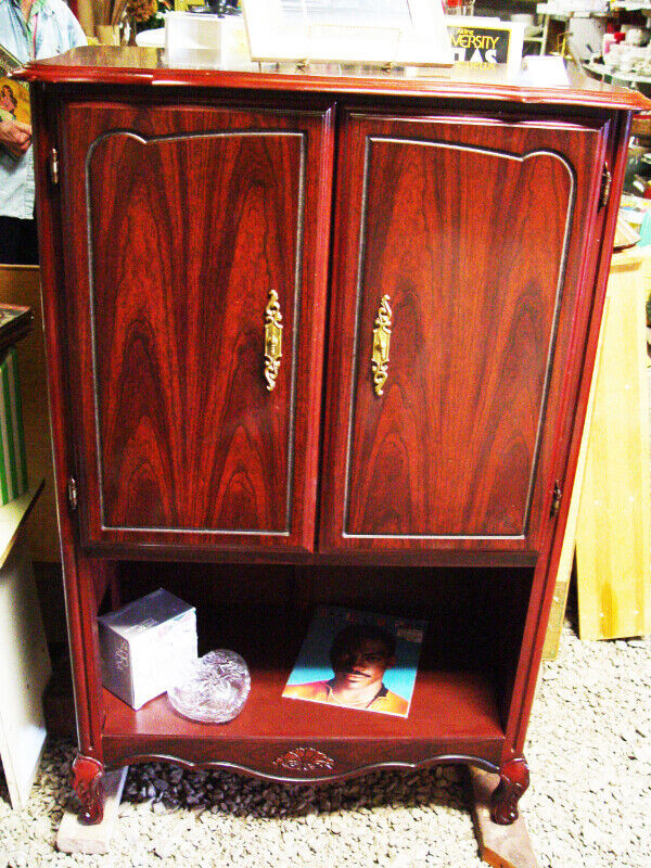 Vintage Cupboard: Fort Erie in Other in St. Catharines