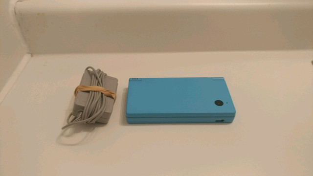  Nintendo DSi Blue video gaming Console de jeu vid o Appareils 