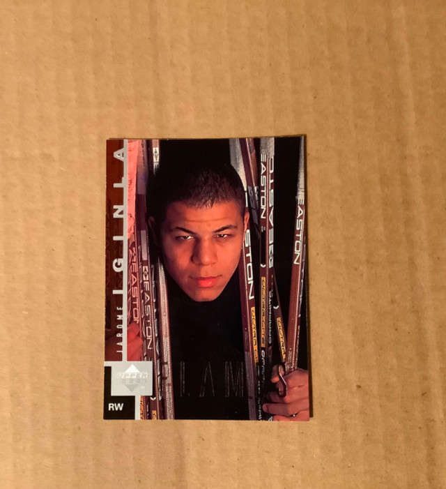 Jarome Iginla lot of 10 cards, with 4 insert cards in Arts & Collectibles in Calgary - Image 3