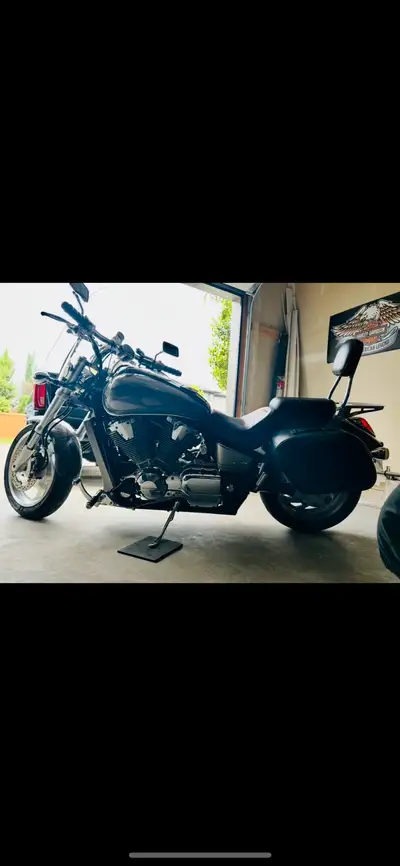 2004 Honda VTX 1800 model C for sale. Mint conditions and meticulously maintained. Absolute blast to...