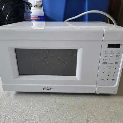 Master Chef Countertop Microwave, 0.7-cu, White , View more