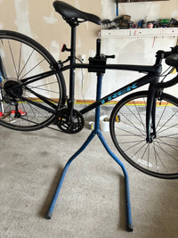 Trek 47cm and bike rack 