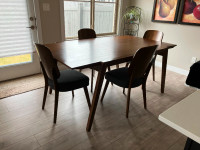 Kitchen Dining Table and 4 Dining Chairs