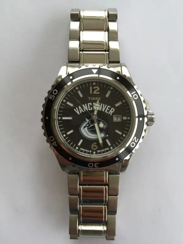 NHL VANCOUVER CANUCKS TIMEX WATCH in Jewellery & Watches in Downtown-West End - Image 2