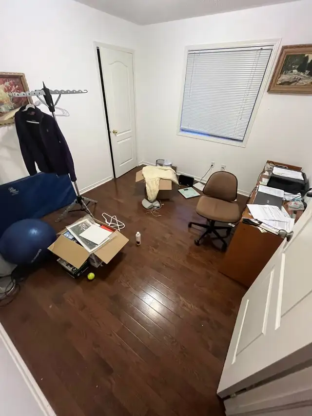 FURNISHED PRIVATE ROOM AVAILABLE NEAR ERIN MILLS, MISSISSAUGA