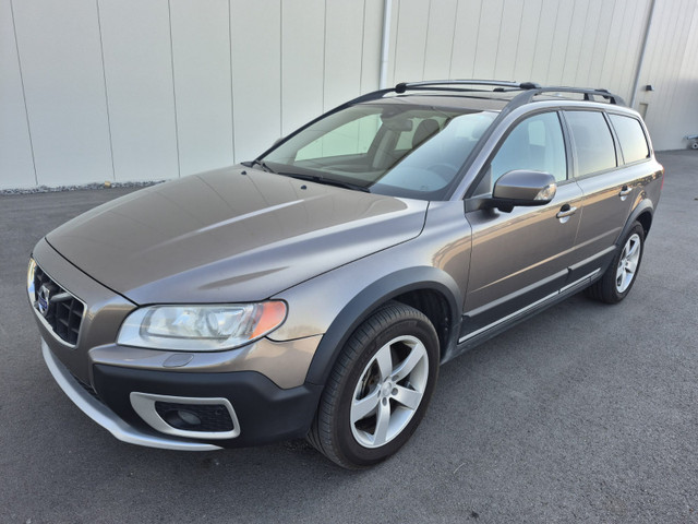 2011 Volvo XC70 T6 AWD in Cars & Trucks in Edmonton