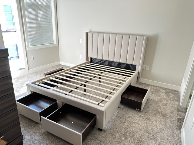 Modern solid state platform bed with 4 drawers(deep drawers) in Beds & Mattresses in Chilliwack - Image 2