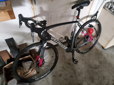 2018 56cm frame Specialized Crux Expert with brand new helmet!, View more