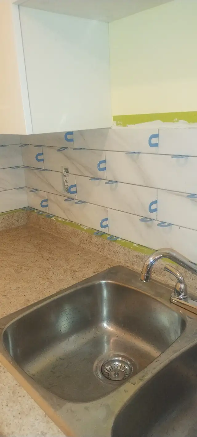 Tile setter527122283554426882
