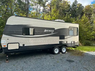 New Inspection Fall 2024 before Winterizing Purchased new from Dealer in June 2018 One owner (senior...
