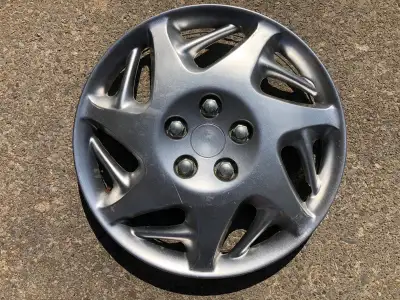 ****SI VOUS VOYEZ L'ANNONCE, C'EST DISPONIBLE. ACHETEUR SÉRIEUX SVP.**** ****IF YOU SEE THIS AD, IT'...
