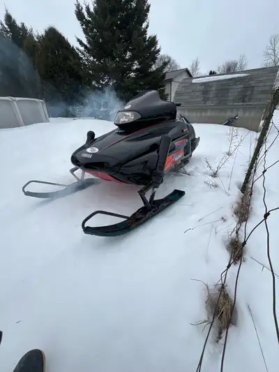 1994 Yamaha vmax 600 mint condition no issues lots of power. Track has plenty of rides left in it En...