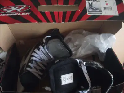 Hespeler Rogue Hockey Skates & more selling.             1025-30, View more