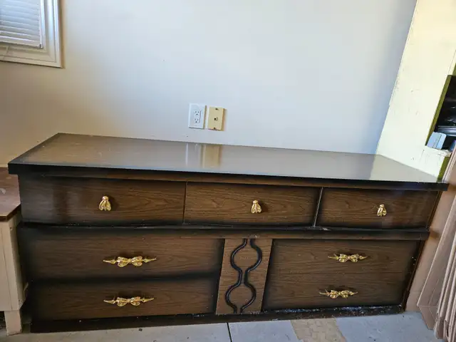 Black coloured  7 Drawer Dresser with Mirror in Dressers & Wardrobes in Peterborough - Image 3