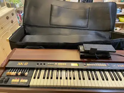 Hammond XK-2 with volume pedal and padded case., View more