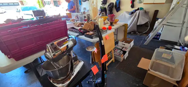Garage Sale in Events in Ottawa - Image 6