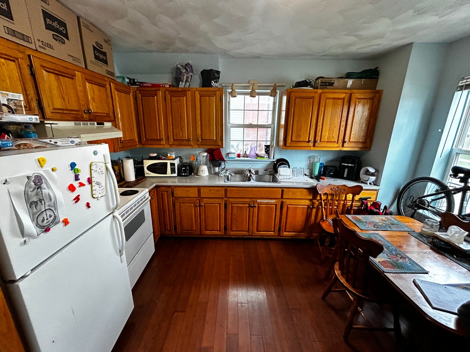 Large 2 bedroom All Included 4
