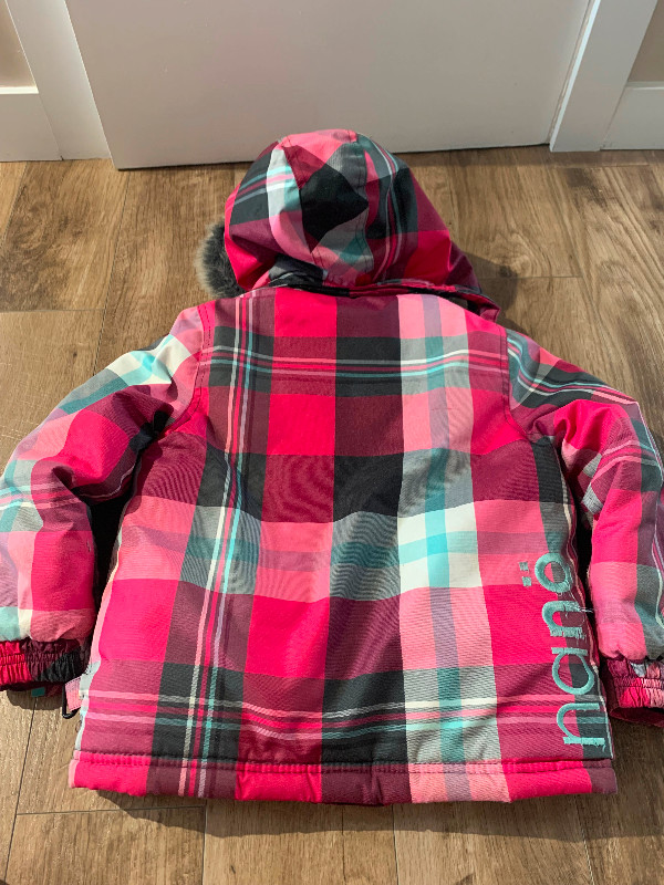 Manteau hiver Nano grandeur 5 ans. dans Vêtements - 5T  à Ville de Québec - Image 2