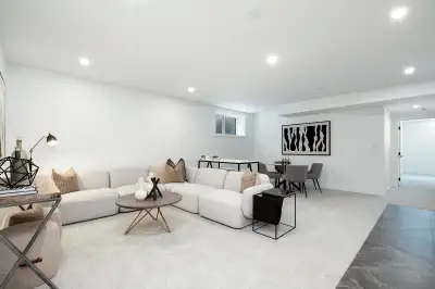 Short Term Rent Stampede July 4 - 13 in 2 bedroom suite separate