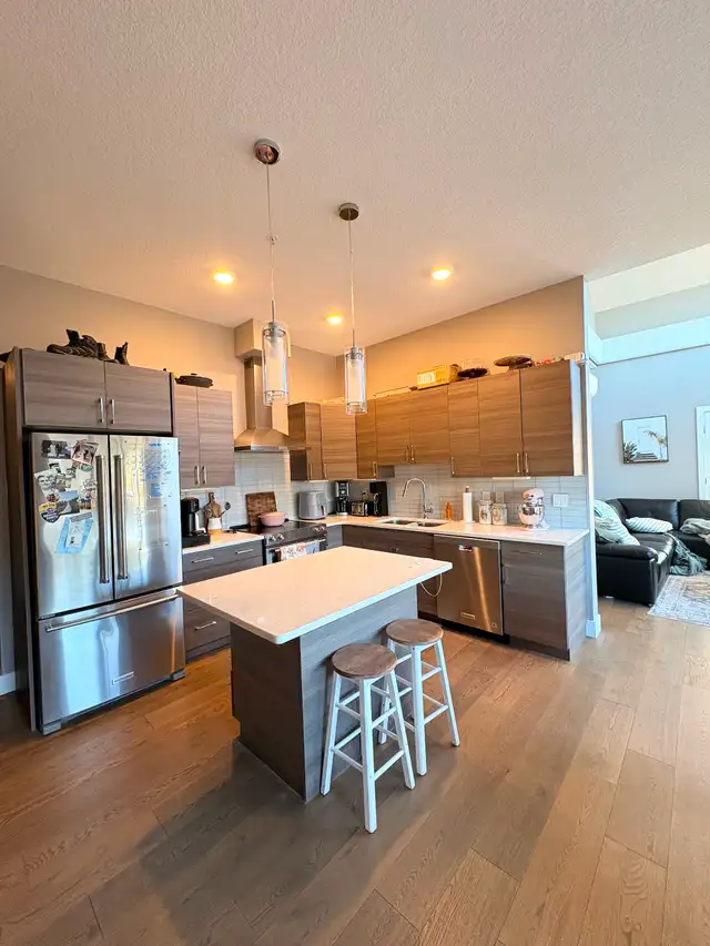 Beautiful Condo for rent near Whyte Ave