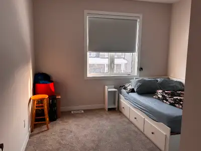 Description A clean , spaced, quiet home offering rooms for rent in Barrhaven. Room can come furnish...