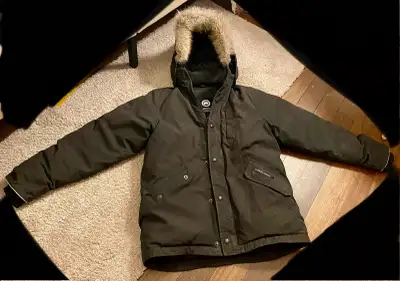 Canada Goose 4591Y Youth Logan Parka Down Jacket Size L (14/16), View more