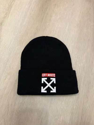 Off white winter hat, View more