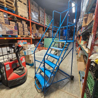 6-Step Rolling Stair Ladder with Saftey Lock. Canway 
