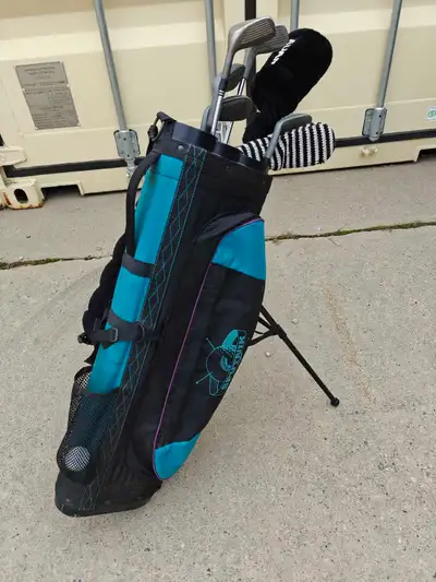 Kids golf club set with bag, View more