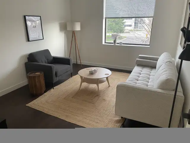 Therapy Coworking Space in Commercial & Office Space for Rent in Oakville / Halton Region - Image 9