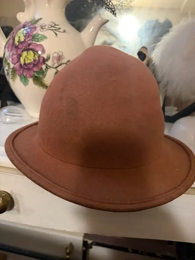 Lids Felt Bowler Hat in Men's in City of Toronto - Image 2