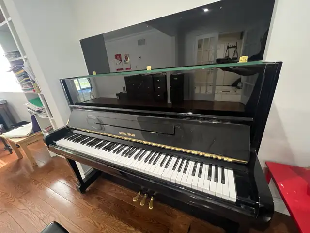 48” Professional Upright Piano – Young Chang – Original Owner in Pianos & Keyboards in City of Toronto - Image 2