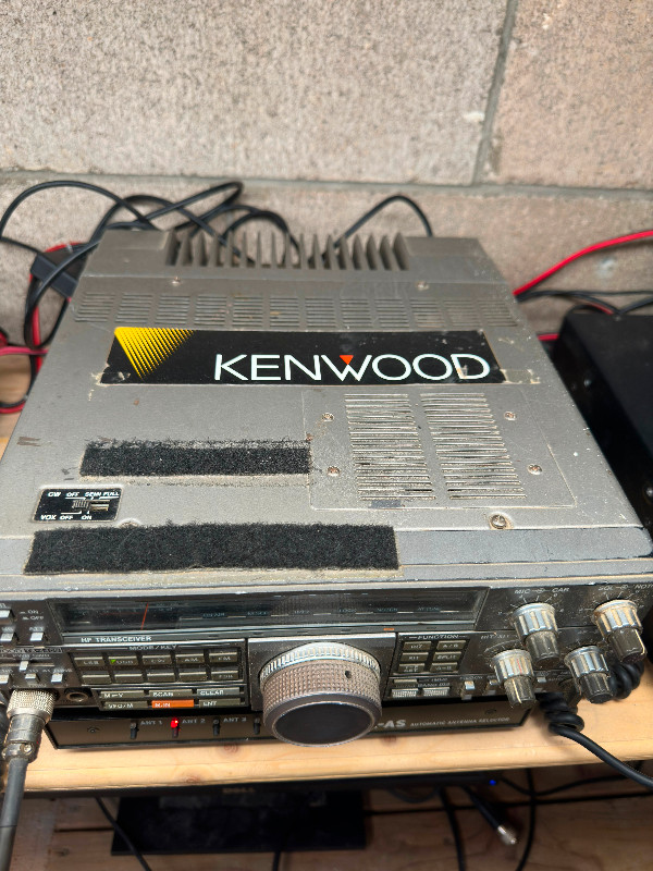 Kenwood 440S Ham Radio Receiver - Working in General Electronics in St. Catharines - Image 2
