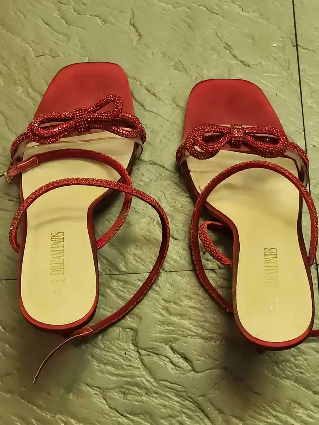 Ladies shoes Size 11 in Women's - Shoes in Oshawa / Durham Region - Image 2